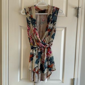 Anthropologie - Sleeveless Blouse - Size M